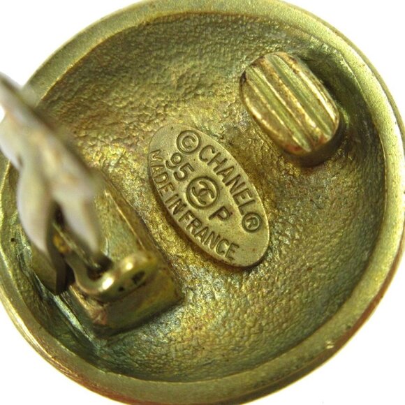 Chanel Button Earrings Clip-On Gold - Picture 4 of 5